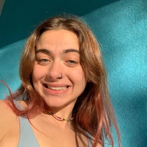 Meet your Posher, Yianna